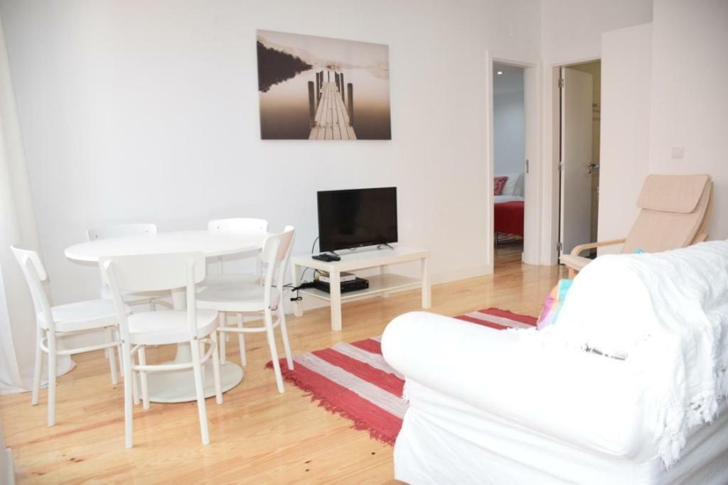 Cool Tailor Made 2 Bedroom Apartment Lisboa Екстериор снимка